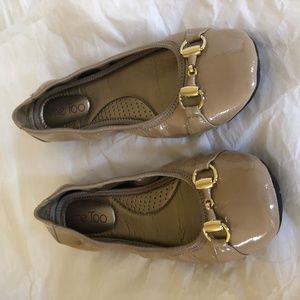 Me Too nude/taupe comfort ballet flats